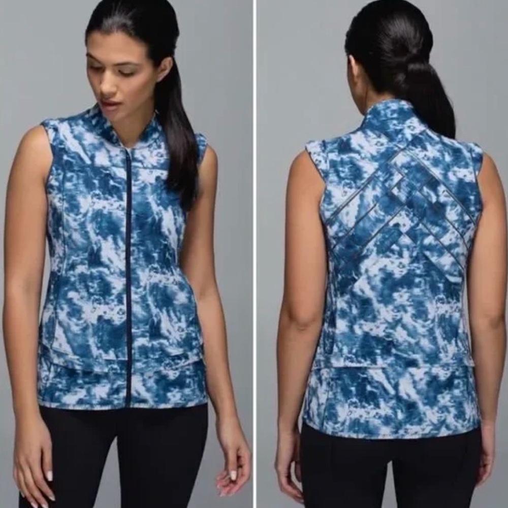 Lululemon Light Speed Vest
Sea Side Silver Fox Alberta Lake